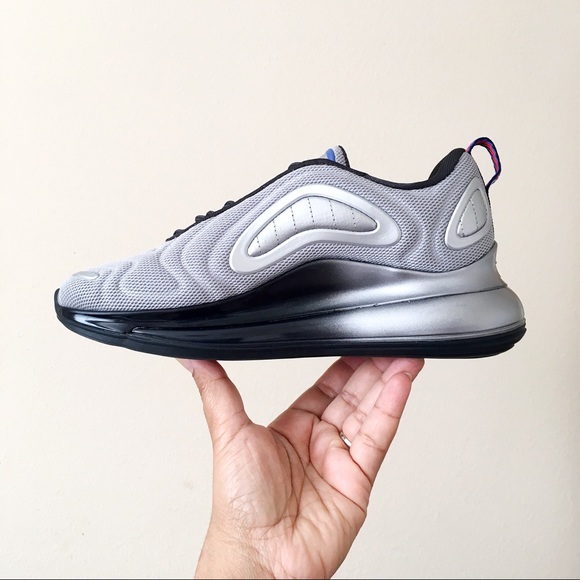air max 720 grey black